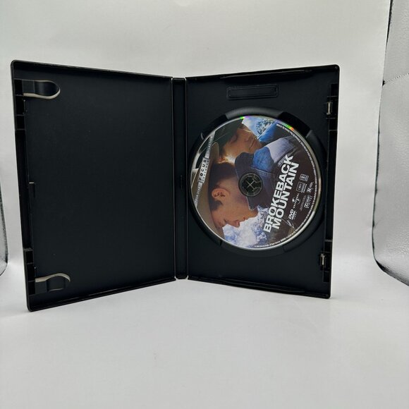 Brokeback Mountain DVD 2005 Drama Heath Ledger Jake Gyllenhaal Focus Widescreen - Picture 4 of 4